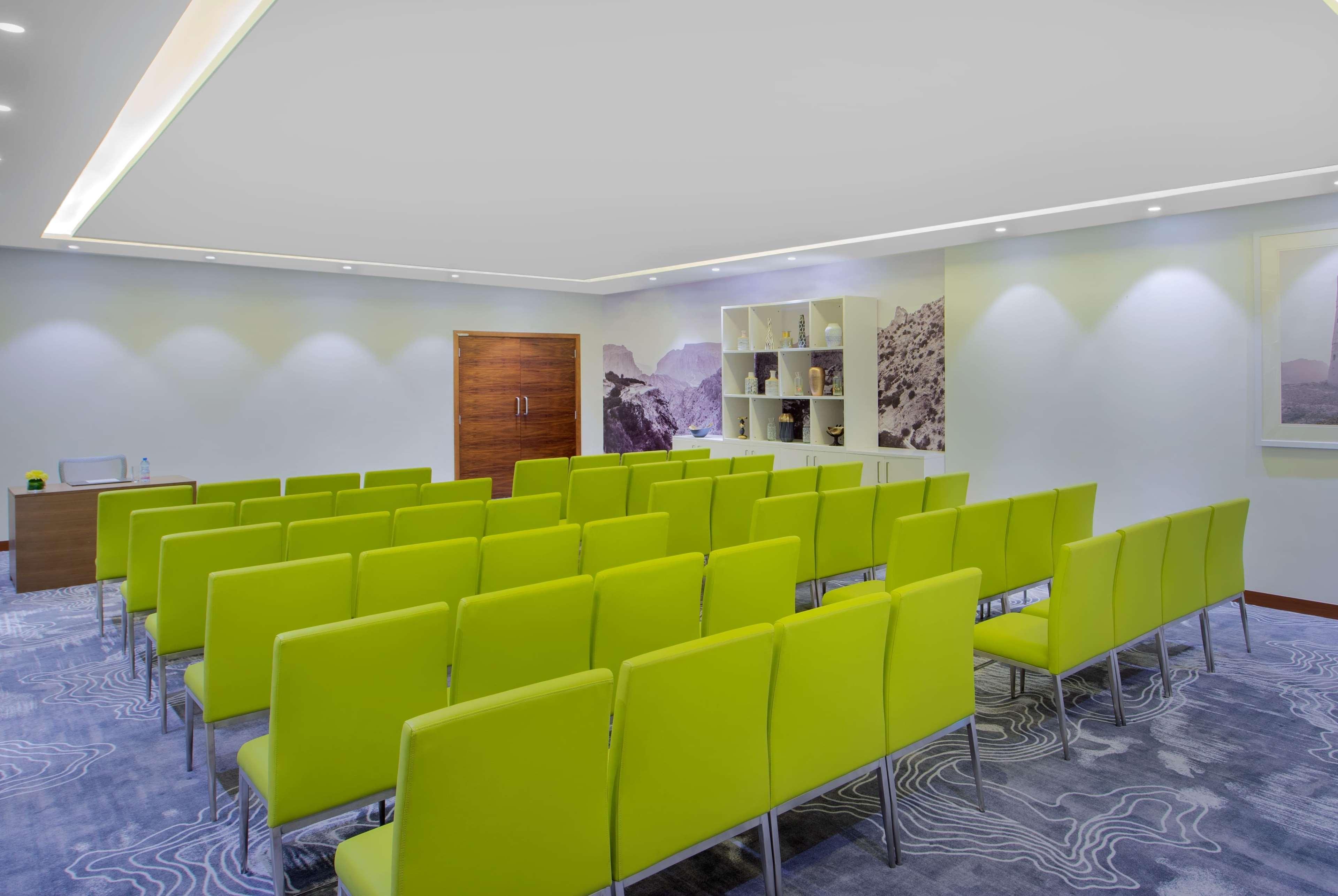 Wyndham Garden Muscat Al Khuwair Ξενοδοχείο Εξωτερικό φωτογραφία