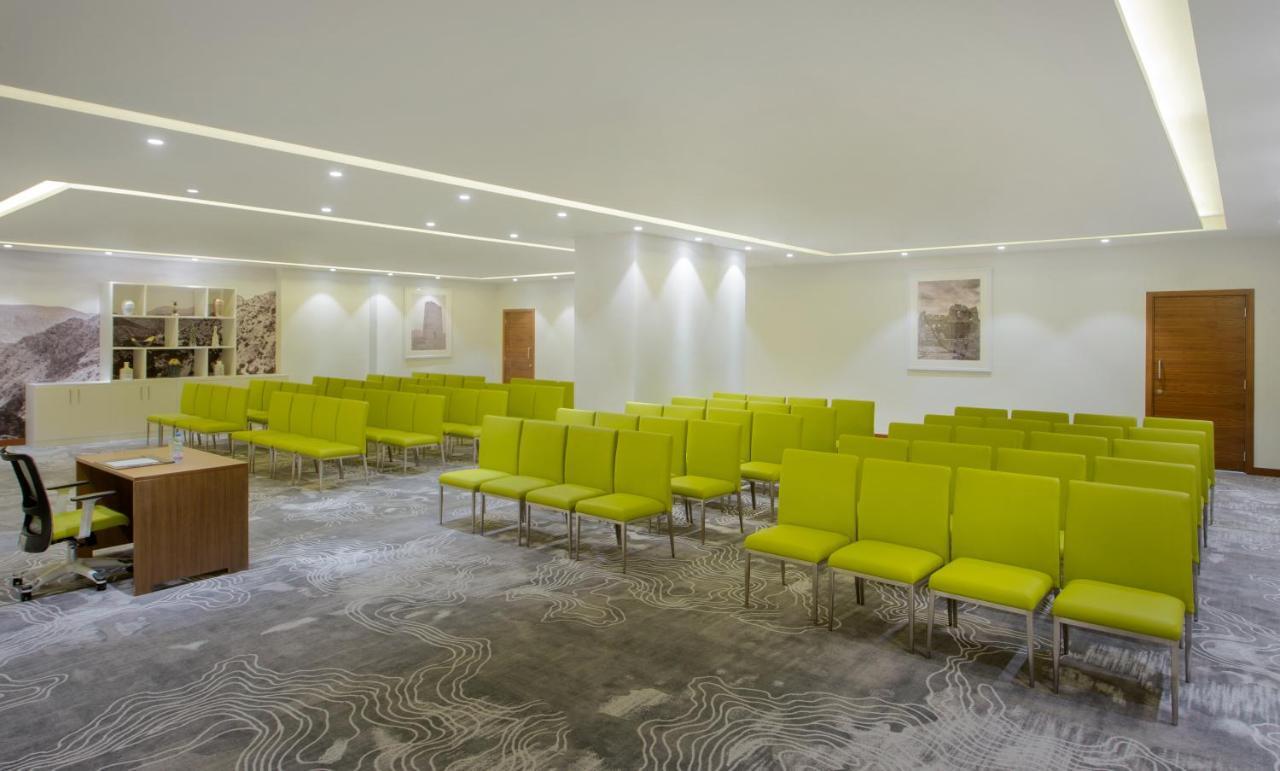 Wyndham Garden Muscat Al Khuwair Ξενοδοχείο Εξωτερικό φωτογραφία