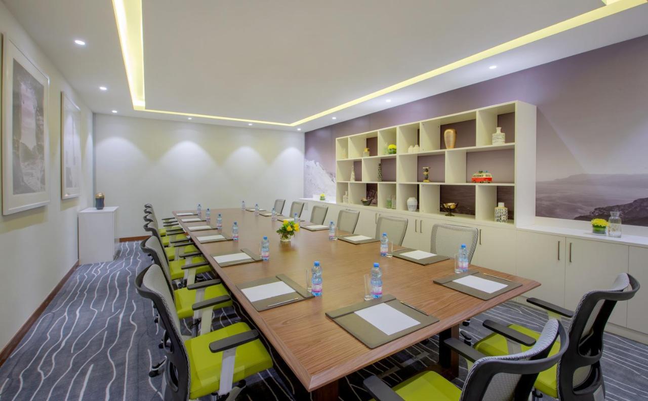 Wyndham Garden Muscat Al Khuwair Ξενοδοχείο Εξωτερικό φωτογραφία