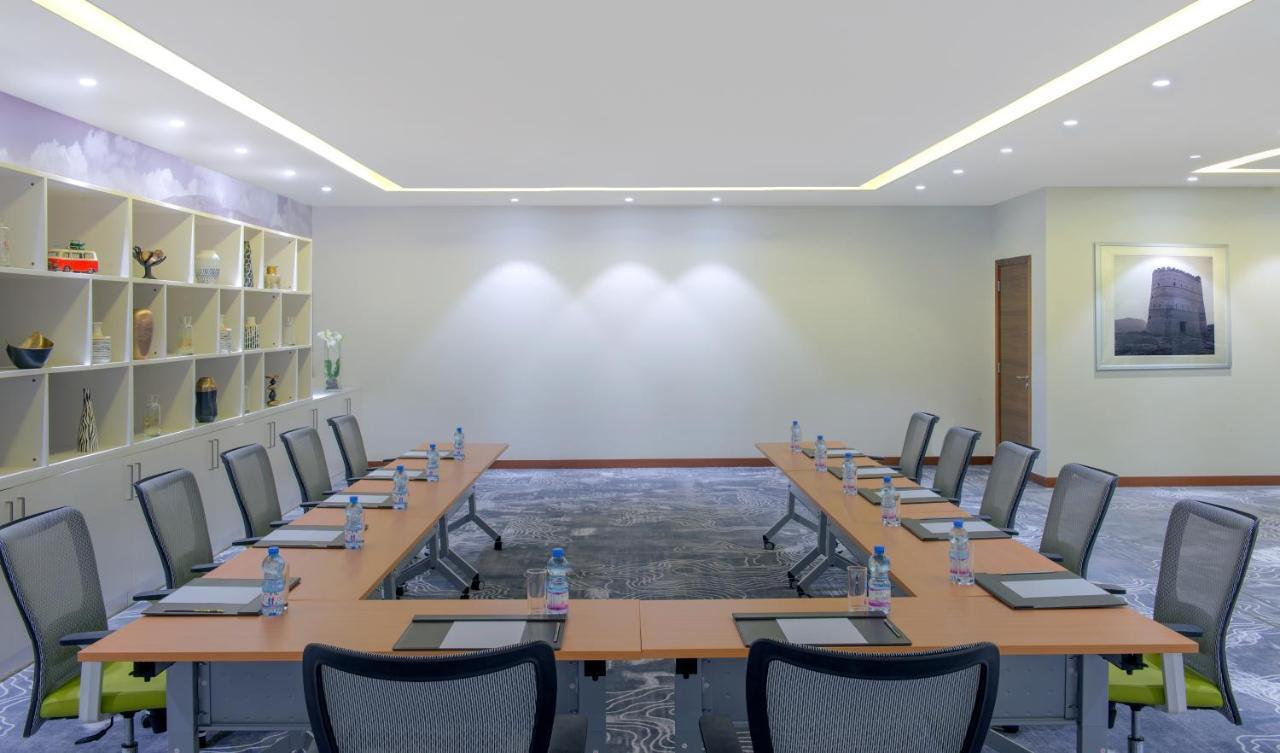 Wyndham Garden Muscat Al Khuwair Ξενοδοχείο Εξωτερικό φωτογραφία